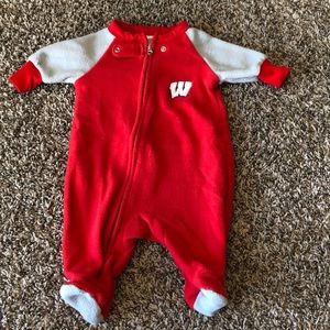 Wisconsin Badger warm sleeper